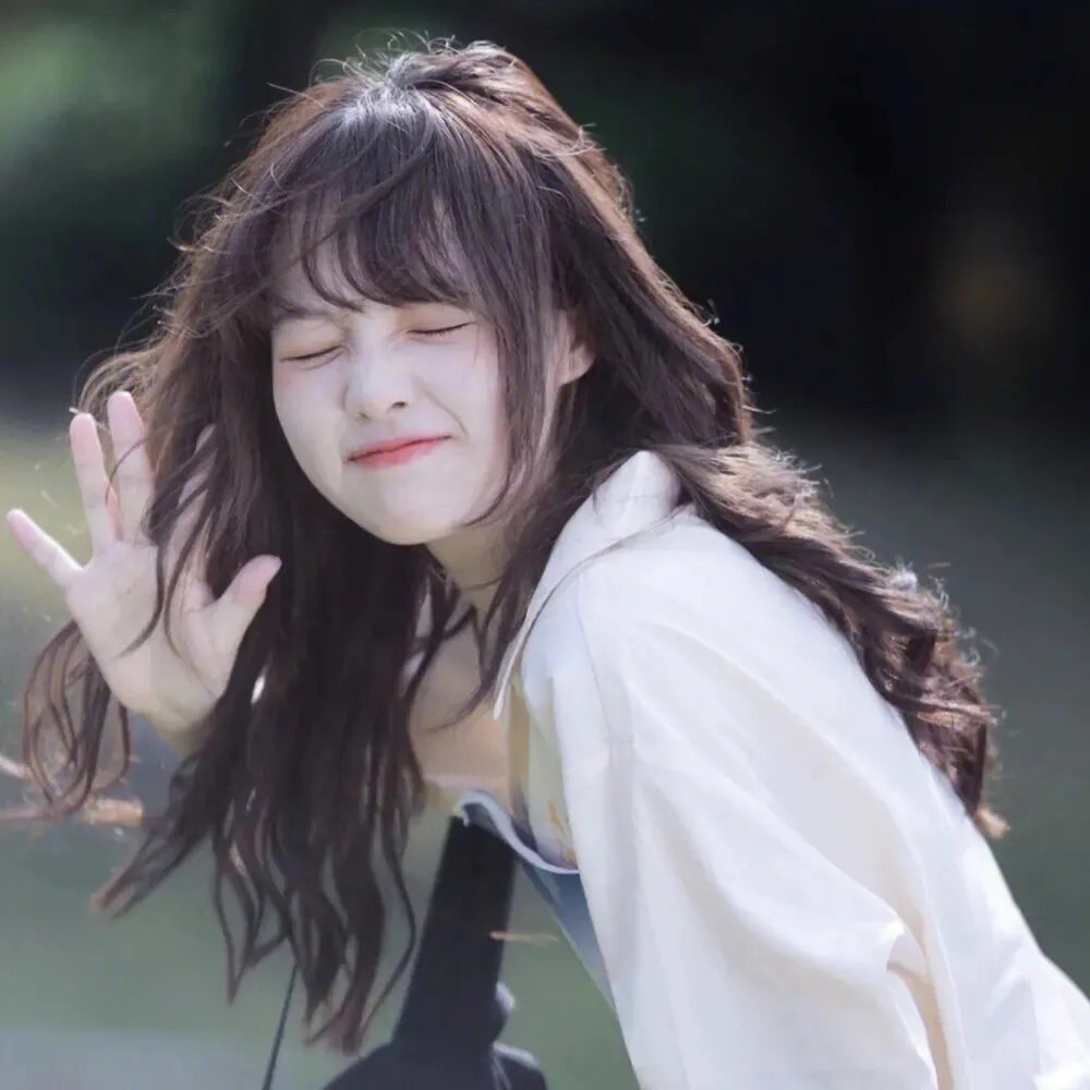 偷听小公主心声后君王一家都慌了