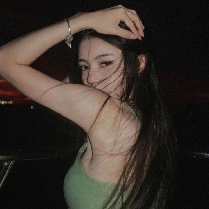 雾中的女孩